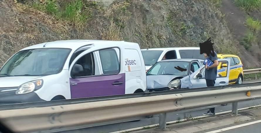 Acidente na via rápida