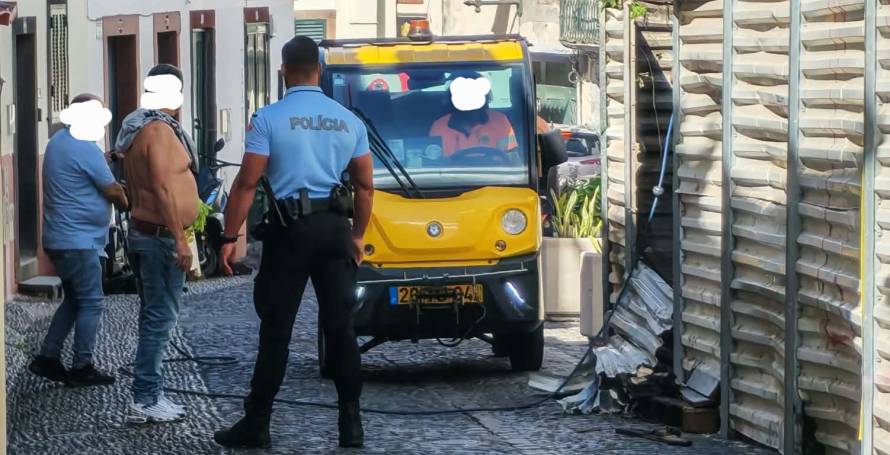 Funcionários da Câmara do Funchal impedem incêndio na Zona Velha