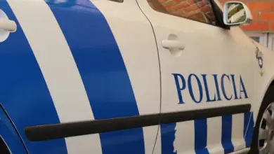 Rapaz com 16 anos agride pai com martelo na cabeça