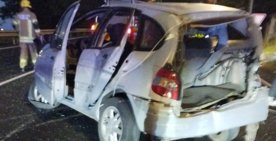 Veja as fotos do carro envolvido no violento acidente na via rápida