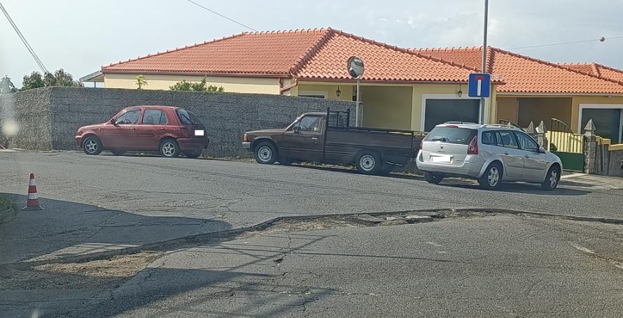 Estado de estradas nos sítios da Apresentação e Massapez, na Ribeira Brava, motiva crítica