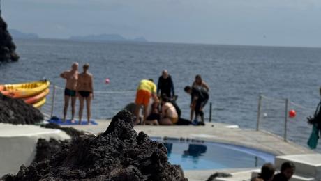Mergulhadora fica em estado grave após acidente a 20 metros de profundidade