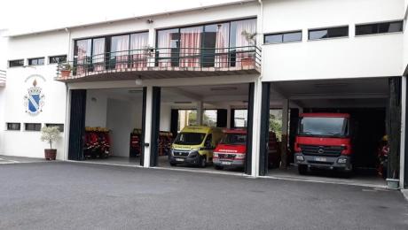 Turista ferida após queda em vereda