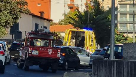 Mais um motociclista ferido num acidente