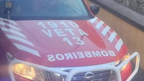 Incêndio junto ao mar