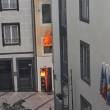 Incêndio ainda em curso; prédio é devoluto e não há feridos