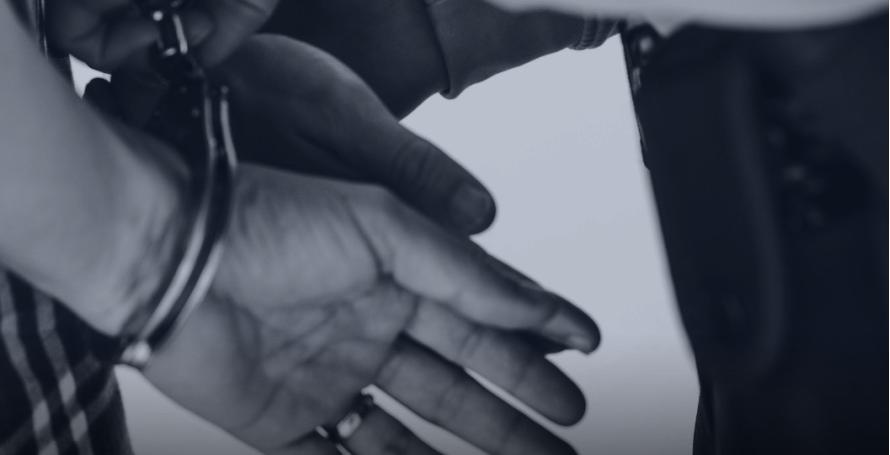 Detido jovem pelo crime de violência doméstica no Funchal