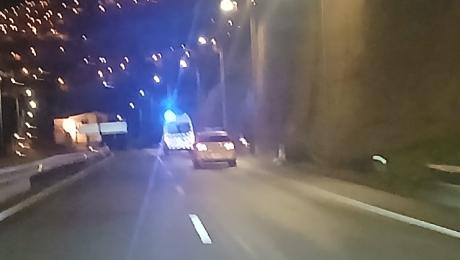 Homem cai de muro com oito metros