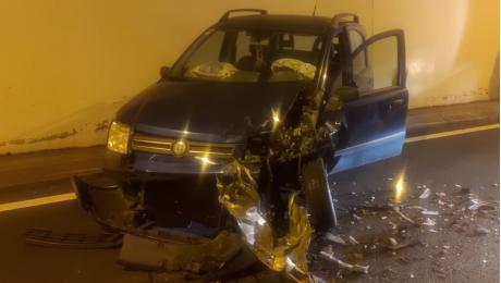 Violento choque frontal na via expresso fere duas mulheres