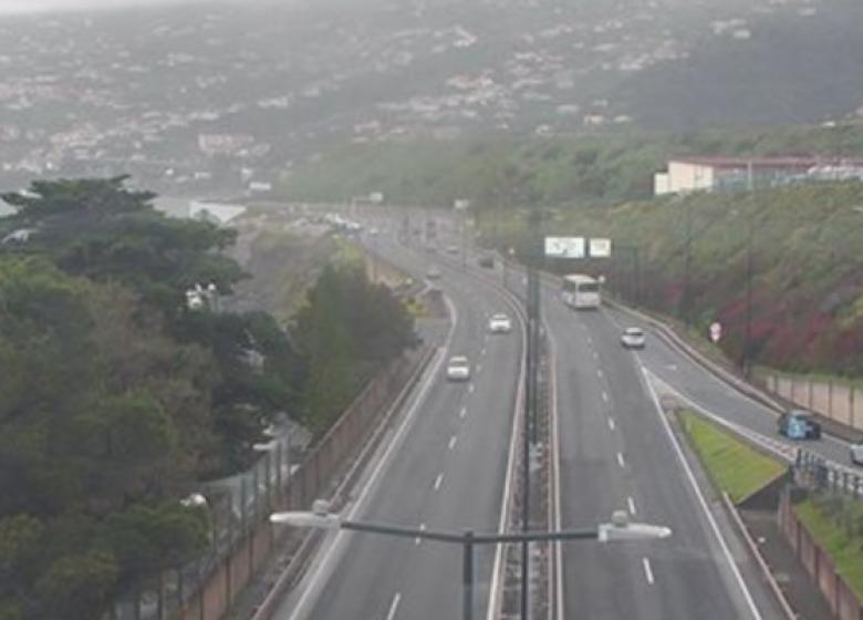 Jovem condutora despista-se na via rápida