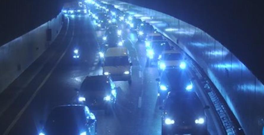 Acidente entre cinco carros na via rápida faz dois feridos