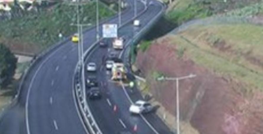 Há novas informações do acidente que fechou a via rápida