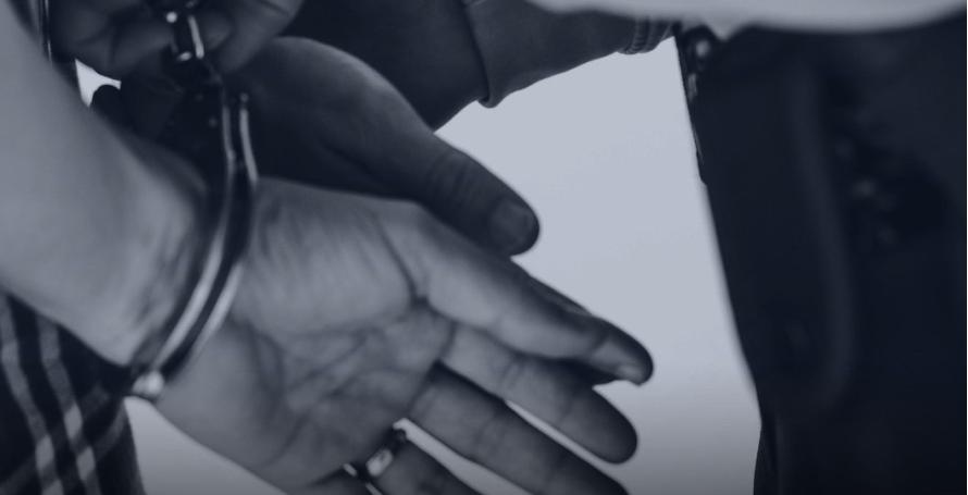 Detido jovem pelo crime de violência doméstica no Funchal