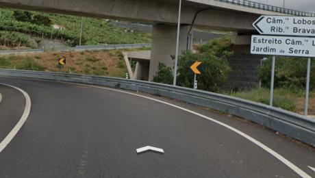 Dois feridos num despiste de mota à saída da via rápida