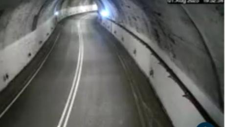 Choque em cadeia entre cinco carros na via expresso
