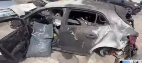 Veja como ficou o carro acidentado e incendiado ontem na via rápida