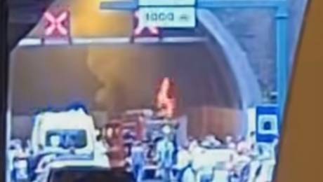Condutor que morreu na via rápida foi atingido por carro que galgou rail