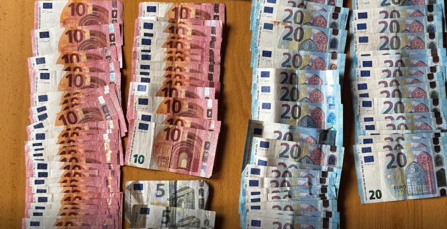 Cuidadora rouba 2040 euros a idosa