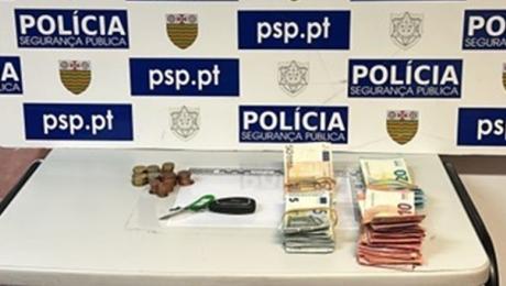 Homem rouba por esticão 1600 euros, tenta fugir à polícia mas é apanhado
