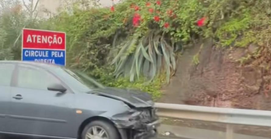 Dois feridos num acidente na via rápida