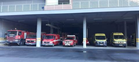 Carro incendeia-se