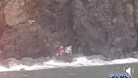 Casal de estrangeiros arrisca passar numa zona perigosa onde podiam ficar isolados