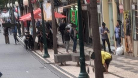 Sem-abrigo agredido a pontapé no Funchal