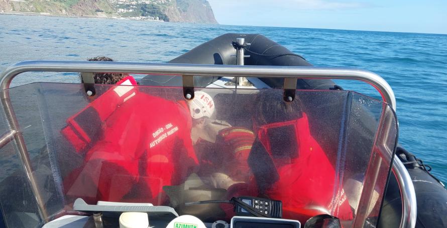 Dois jovens turistas em dificuldades no mar são resgatados