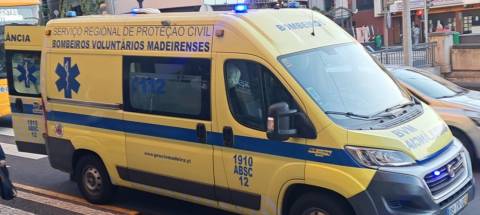Motociclista ferido num despiste