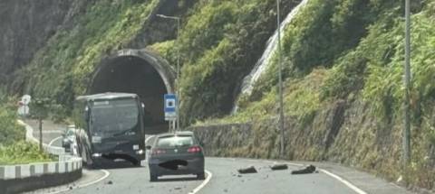 Nova queda de pedras na via expresso no Seixal