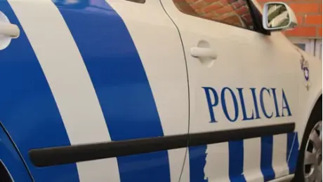 Caso de violência doméstica mobiliza PSP e bombeiros