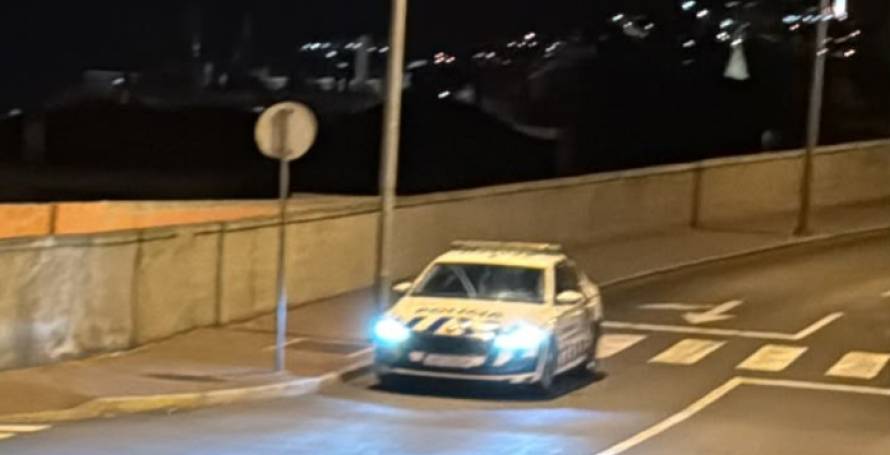 Estrangeira assaltada e agredida por outra mulher que roubou 2 mil euros