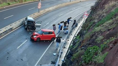 Violento acidente na via rápida