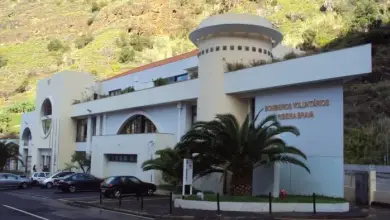 Choque em cadeia entre três carros