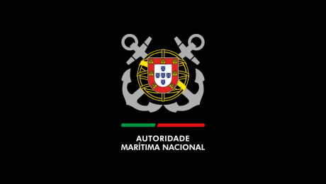 Corpo de mulher encontrado a boiar no mar