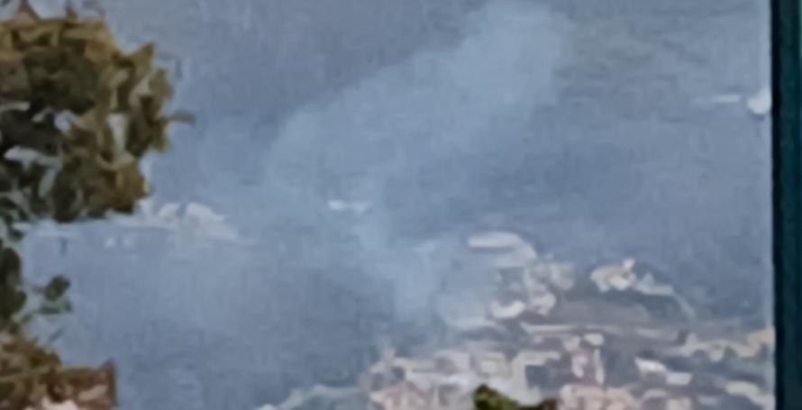 Incêndio perto de casas no Funchal