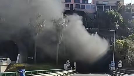 Homem ferido após incêndio na via rápida