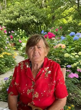 Helena Correia Mano de Jesus