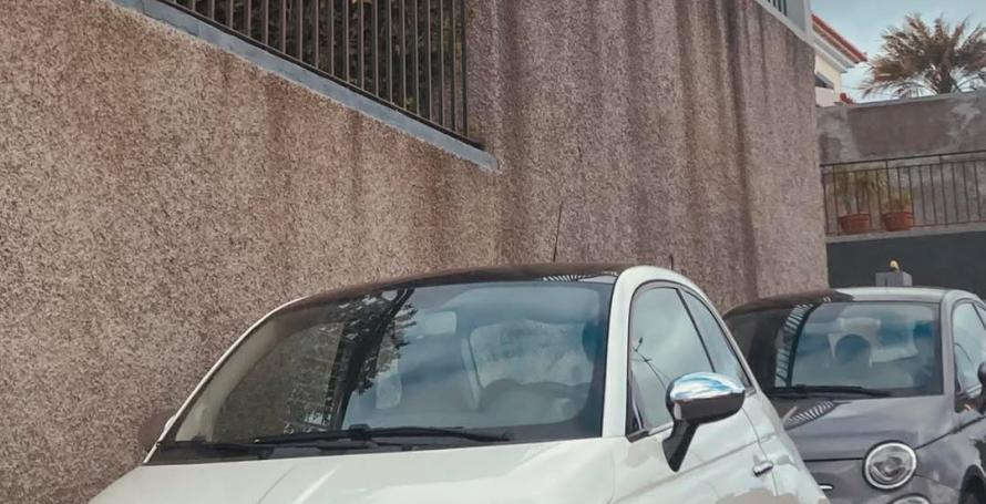 Carros estacionados há várias semanas na via pública motivam queixas de moradores