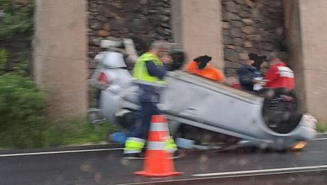 Capotamento na via rápida