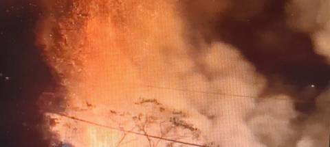 Novo incêndio junto a habitações no Bairro da Nogueira