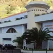 Incêndio ativo na Ribeira Brava mobiliza três corporações