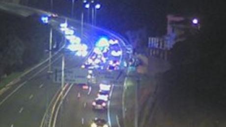 Acidente com oito carros na via rápida